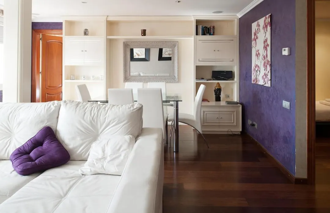 Splendid Gaudi Mercat Del Ninot Apartment-1